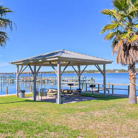 Sea Oats H105 Apartment